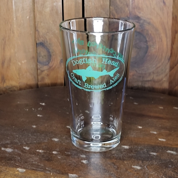 Other - Dogfish Head Pint Glass